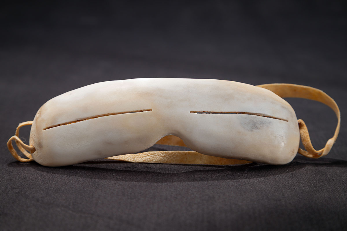 Photo_NLF2217-54_InuitSnowGoggles_01